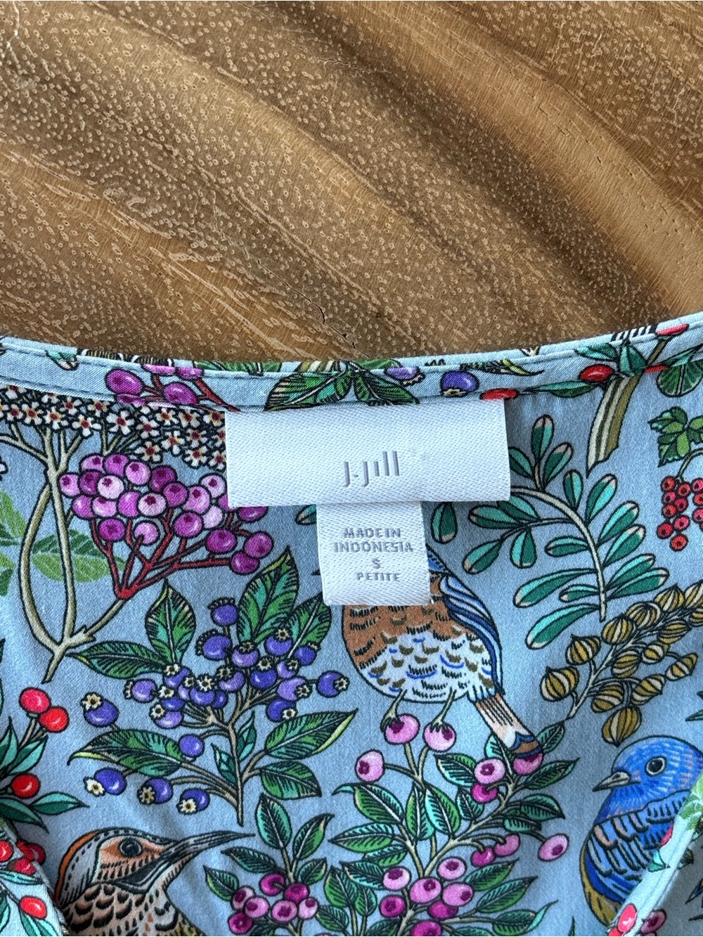 J.Jill S Bird Botanical Print Top Blouse 3/4 Sleeve EcoVero Viscose Old Money - Picture 5 of 13